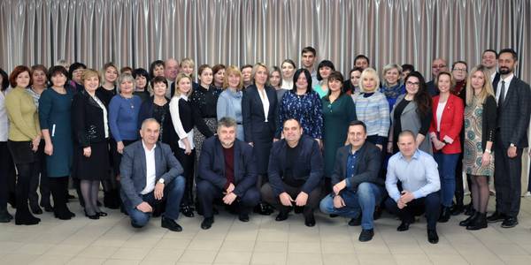 Donetsk and Luhansk Oblast hromadas in cooperation with international partners improve quality of administrative services