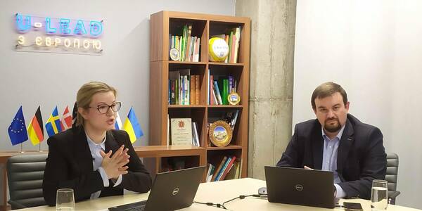 Discussing hot button topics with hromadas – a new format of events by U-LEAD