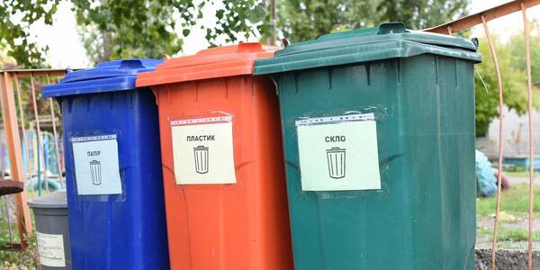 Superheroes versus waste. How the Krynychanska municipality has learned to recycle and cares about the environment