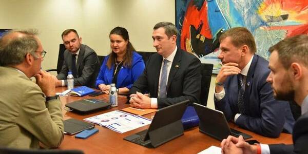 Урядова делегація розпочала візит до США для обговорення підтримки термінового відновлення та підготовки до опалювального сезону в Україні