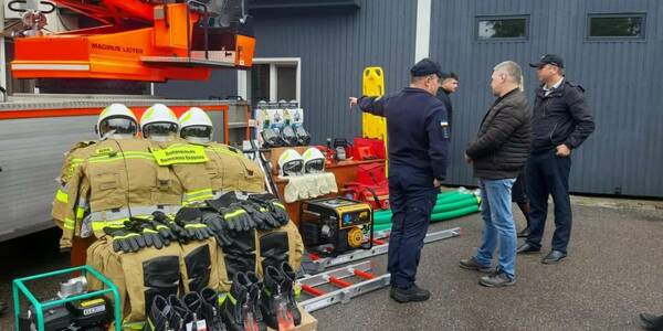 A volunteer fire brigade is getting ready to work in Zolotonosha municipality 