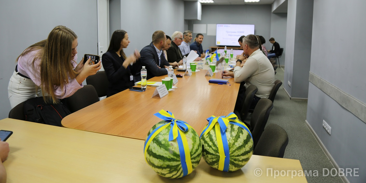 Програма USAID DOBRE підписала меморандум про співпрацю із Херсонською ОВА

