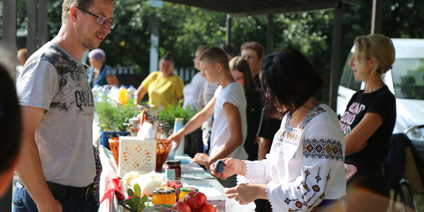 A community's little dream come true: new shopping arcades installed in Losynivska community in Chernihiv Oblast

