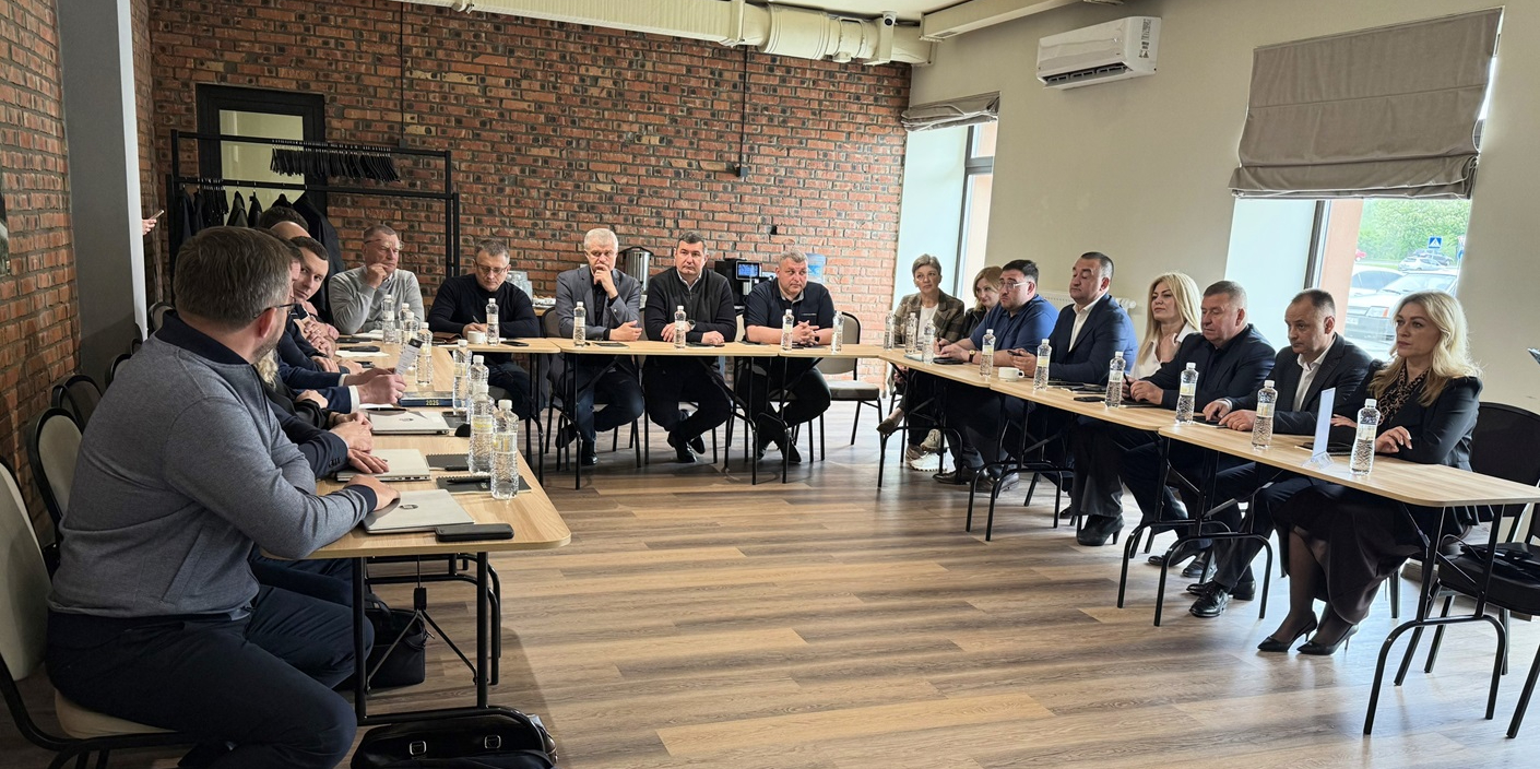 A0d213856a21b57950713023679fd043