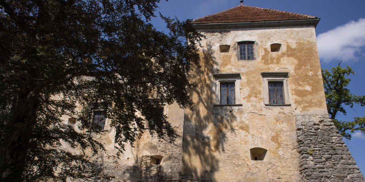 A81dc8f536dc702b7662058f4f4c32da