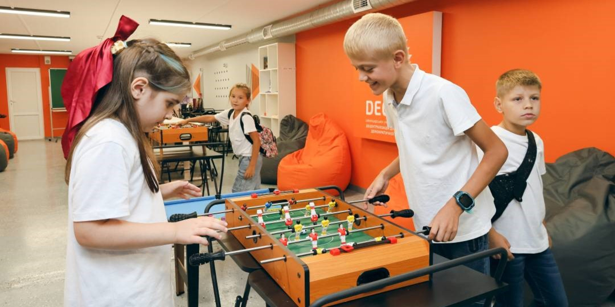 «Люди знаходили тут прихисток цілими родинами». У Чернігівській гімназії № 13 відремонтували укриття