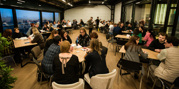 Міжнародні програми підтримки громад: гід можливостей для відновлення та розвитку