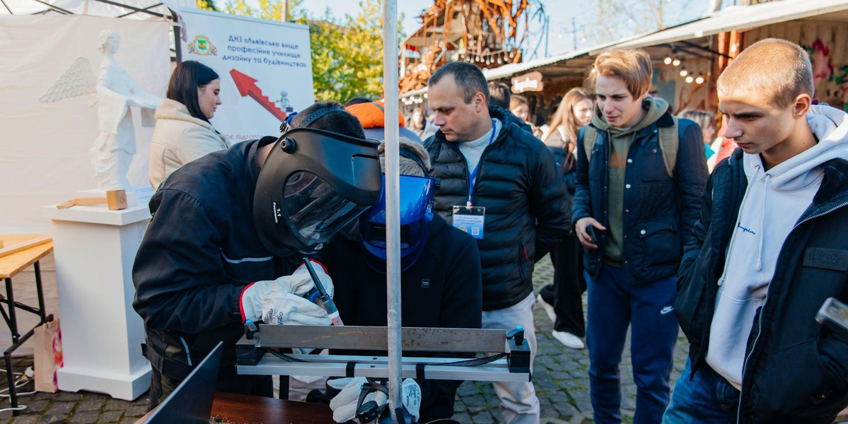 Орієнтир на успіх: як на Львівщині будують цілісну систему профорієнтації разом із партнерами