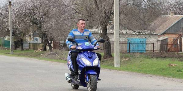 Vakulivska hromada purchased new motor scooters for starostas and paramedics