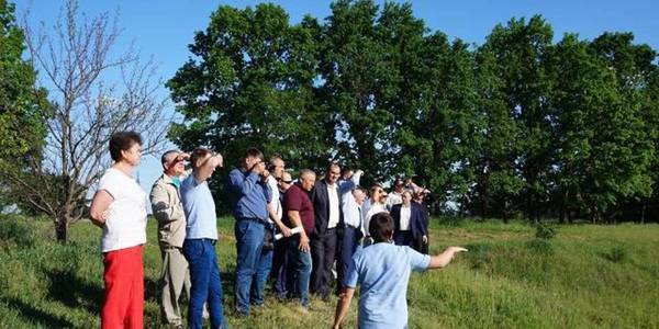 Picture is worth a thousand words: representatives of Sarata Rayon in Odesa Oblast studied achievements of AHs in Vinnytsia Oblast