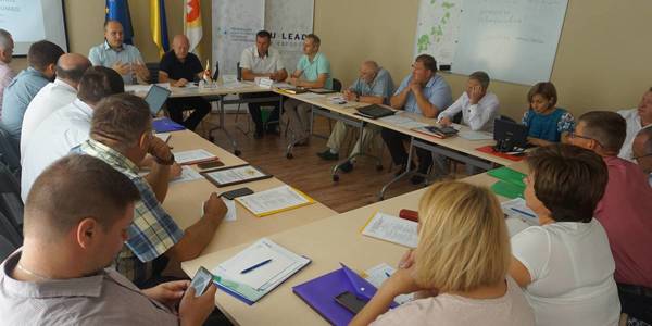 Heads of AHs in Rivne Oblast ask oblast authorities to initiate tax law amendments