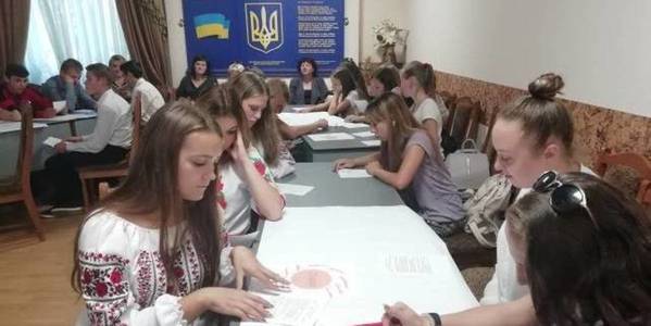 Школярі із Семенівської ОТГ переймали досвід учнівського самоврядування у школах Житомира