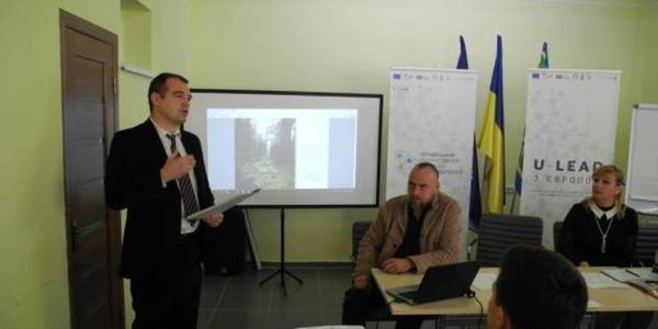 From student's auditorium - in AH: "Vacancies Exchange" was held in Chernivtsi 