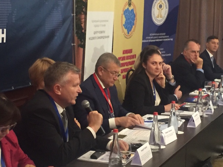 На форумі в Харкові обговорили децентралізацію