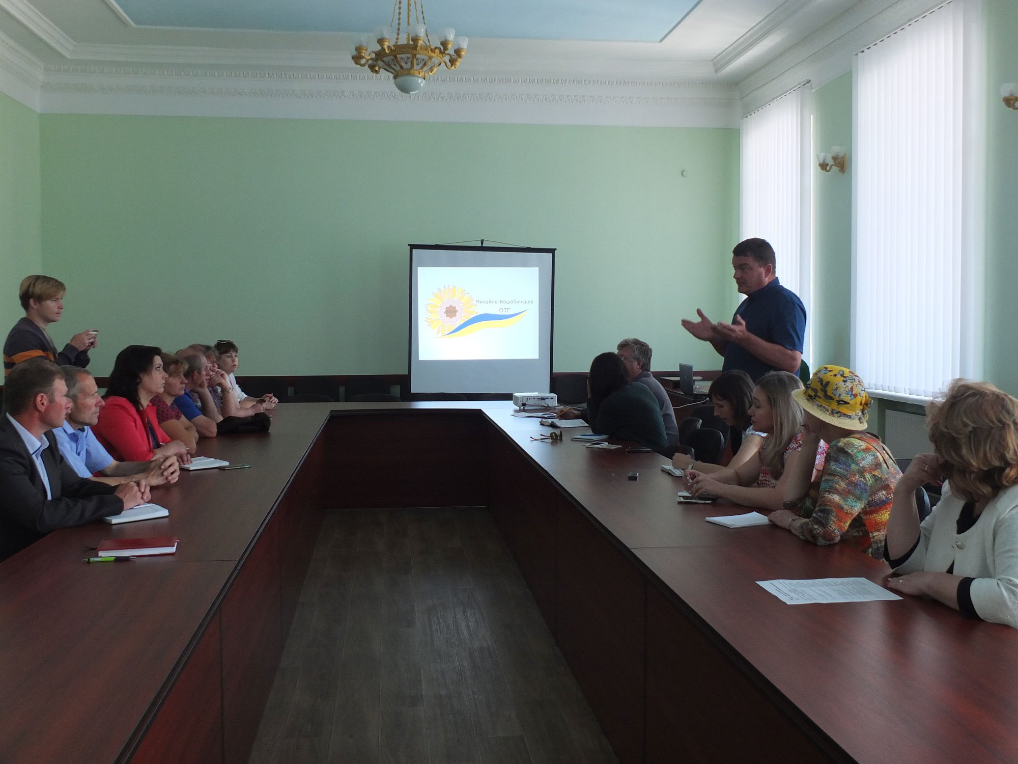 У Михайло-Коцюбинській громаді презентували успіхи та розповіли про реальні досягнення

