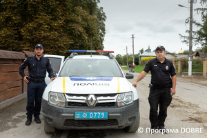 Ярослав Дружик і Сергій Олійник, поліцейські офіцери Тлумацького відділу поліції