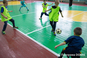 Thumb %d0%93%d1%80%d1%83%d0%bf%d0%b0 %d0%bf%d0%be%d1%87%d0%b0%d1%82%d0%ba%d0%be%d0%b2%d0%be%d1%97 %d0%bf%d1%96%d0%b4%d0%b3%d0%be%d1%82%d0%be%d0%b2%d0%ba%d0%b8 %d0%b7 %d1%84%d1%83%d1%82%d0%b1%d0%be%d0%bb%d1%83  %d0%a1%d0%bd%d0%be%d0%b2%d1%81%d1%8c%d0%ba%d0%b0 %d0%b4%d0%b8%d1%82%d1%8f%d1%87%d0%be %d1%8e%d0%bd%d0%b0%d1%86%d1%8c%d0%ba%d0%b0 %d1%81%d0%bf%d0%be%d1%80%d1%82%d0%b8%d0%b2%d0%bd%d0%b0 %d1%88%d0%ba%d0%be%d0%bb%d0%b0  %d0%a1%d0%bd%d0%be%d0%b2%d1%81%d1%8c%d0%ba%d0%b0 %d0%a2%d0%93  56 