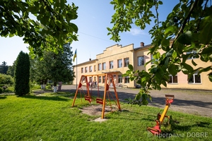 Ігровий майданчик, обладнаний за підтримки Програми DOBRE,  П’ядицька громада 