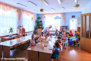 Thumb %d0%92%d0%b8%d1%85%d0%be%d0%b2%d0%b0%d0%bd%d1%86%d1%96 %d0%b4%d0%b8%d1%82%d1%8f%d1%87%d0%be%d0%b3%d0%be %d1%81%d0%b0%d0%b4%d0%be%d1%87%d0%ba%d0%b0 %d0%9a%d1%80%d0%b0%d1%97%d0%bd%d0%b0 %d0%b4%d0%b8%d1%82%d0%b8%d0%bd%d1%81%d1%82%d0%b2%d0%b0 %d0%b7 %d0%ba%d1%83%d1%85%d0%b0%d1%80%d0%b5%d0%bc %d0%9c%d0%b0%d1%80%d1%96%d1%94%d1%8e %d0%9c%d1%83%d0%b7%d0%b8%d1%87%d0%ba%d0%be  %d0%92%d0%b5%d0%bb%d0%b8%d0%ba%d0%be%d0%b3%d0%b0%d1%97%d0%b2%d1%81%d1%8c%d0%ba%d0%b0 %d0%b3%d1%80%d0%be%d0%bc%d0%b0%d0%b4%d0%b0  %d1%87%d0%b5%d1%80%d0%b2%d0%b5%d0%bd%d1%8c 2017 %d1%80 5