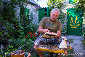 Юрій Марочка, різьбяр, майстер обробки дерева, Царичанська селищна громада