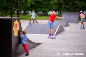 Роледром, селище Петриківка, Петриківська громада