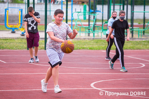 Стадіон, селище Петриківка, Петриківська громада