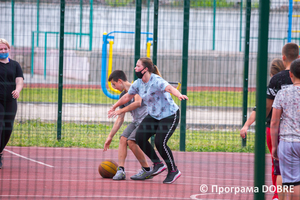 Стадіон, селище Петриківка, Петриківська громада